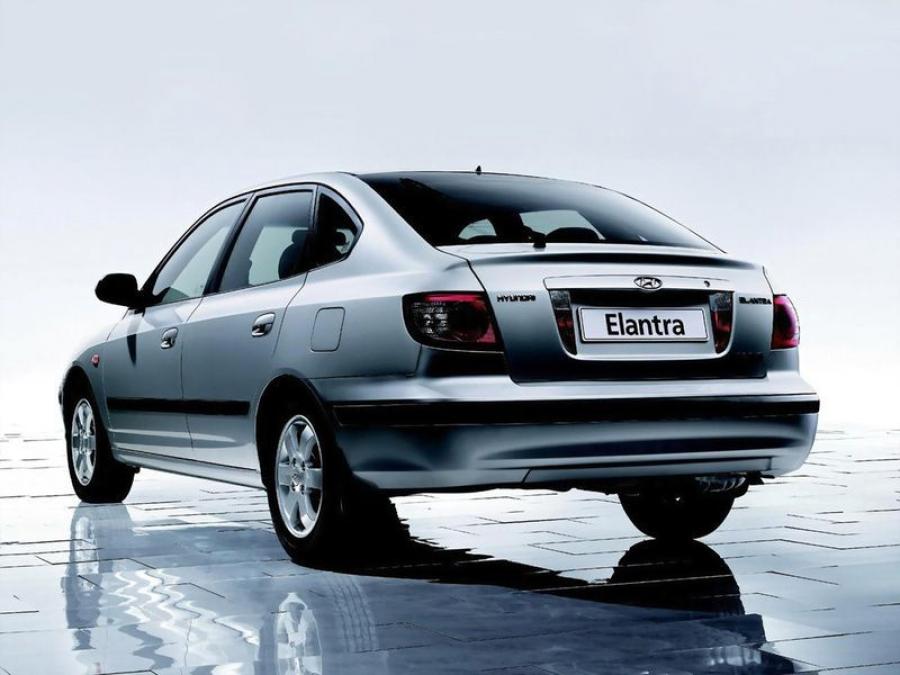  Hyundai Elantra Hatchback 2003 года  (фото 4 из 4)